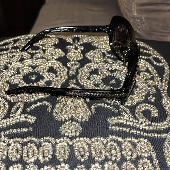 Foster Grant Women's
Polarized sunglasses Beth, Black.  Great condition. - Picture 5 of 7